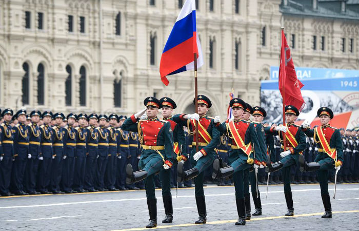 На Красной площади в Москве прошел парад Победы