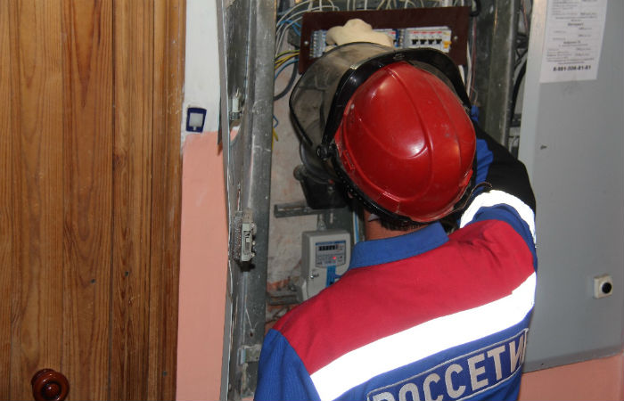 В Хакасии энергетики грозят отключить за долги школы и детские сады