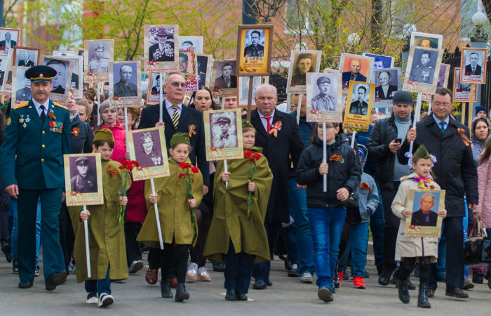 По улицам Абакана прошел "Бессмертный полк"