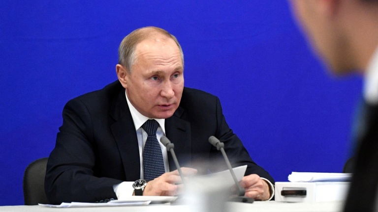 Путин призвал не допускать повышения ипотечной ставки
