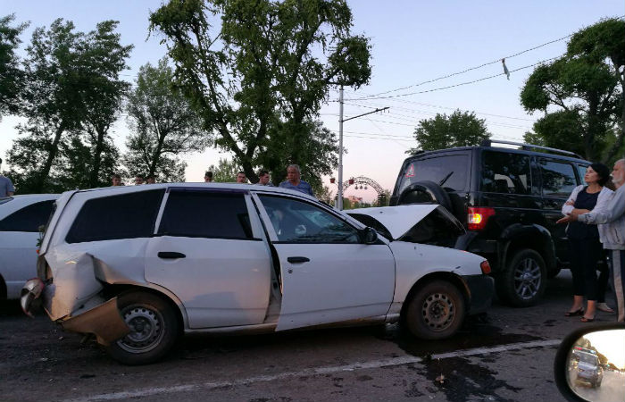 Пьяная бесправница устроила массовое ДТП в Абакане