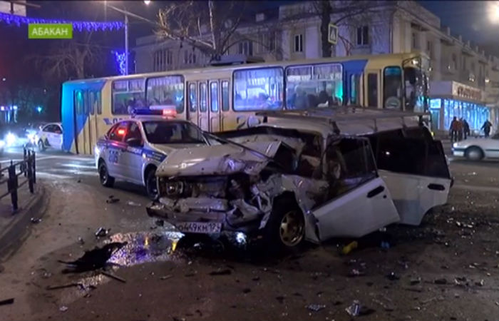 В центре Абакана произошла серьезная авария (видео)