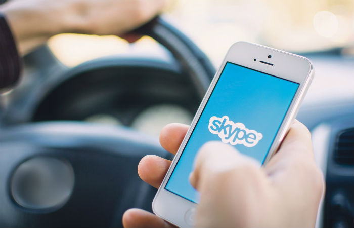 В Skype появилась функция размытия фона при звонке