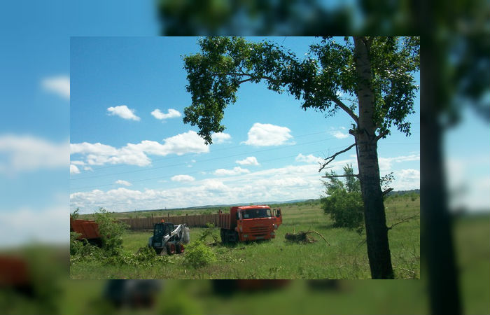 В Хакасии дорожники до их пор устраняют последствия урагана