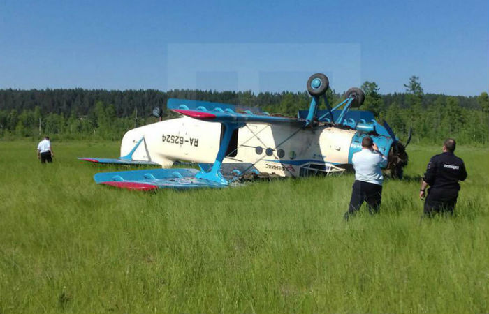 Ан-2 из Хакасии совершил жесткую посадку во время мониторинга лесных пожаров в Иркутской области