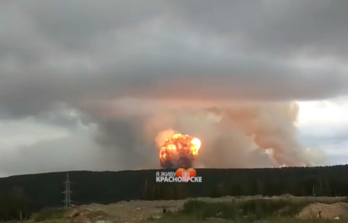 Из Ачинска эвакуируют 11 тысяч человек после взрывов на складе с боеприпасами
