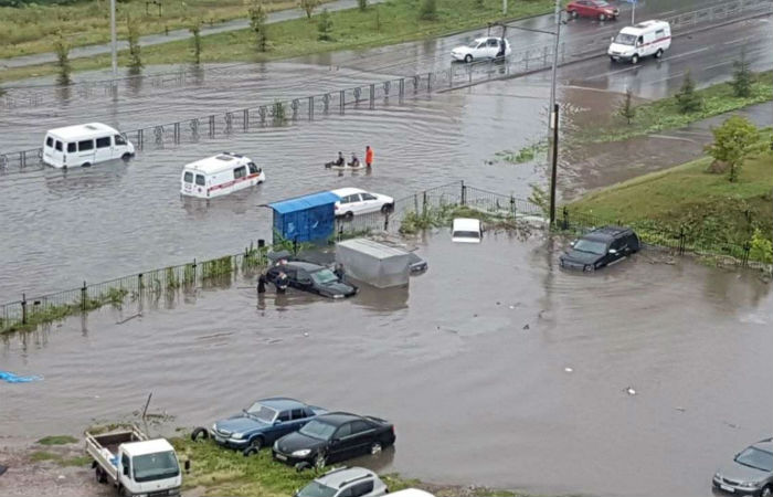 В Красноярске ввели режим ЧС из-за сильного дождя