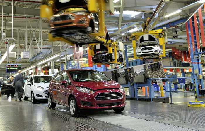 Уходящий из России Ford устроил распродажу