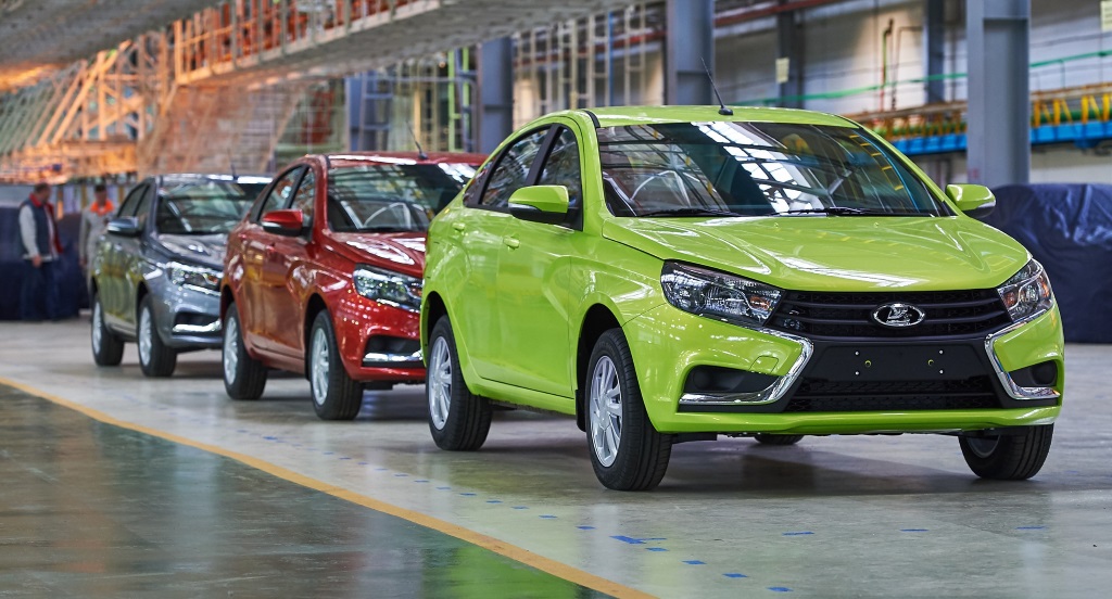 Автомобили LADA стали дороже на 15 – 25 тысяч рублей