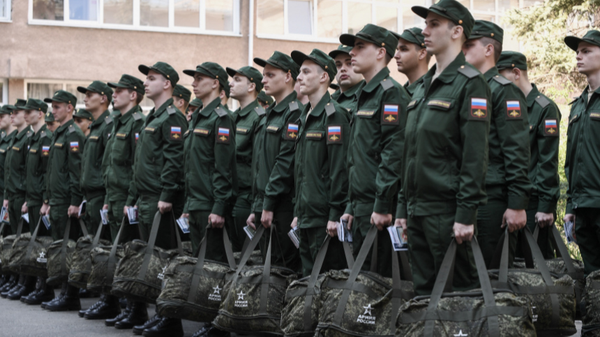 Призыв на срочную службу в армии может стать круглогодичным
