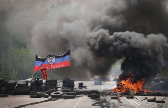 Песков назвал способ прекратить конфликт в Донбассе