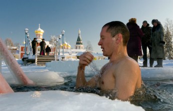 Православные верующие отмечают Крещение Господне