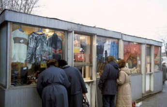 Палатки и ларьки могут вернуться в российские города