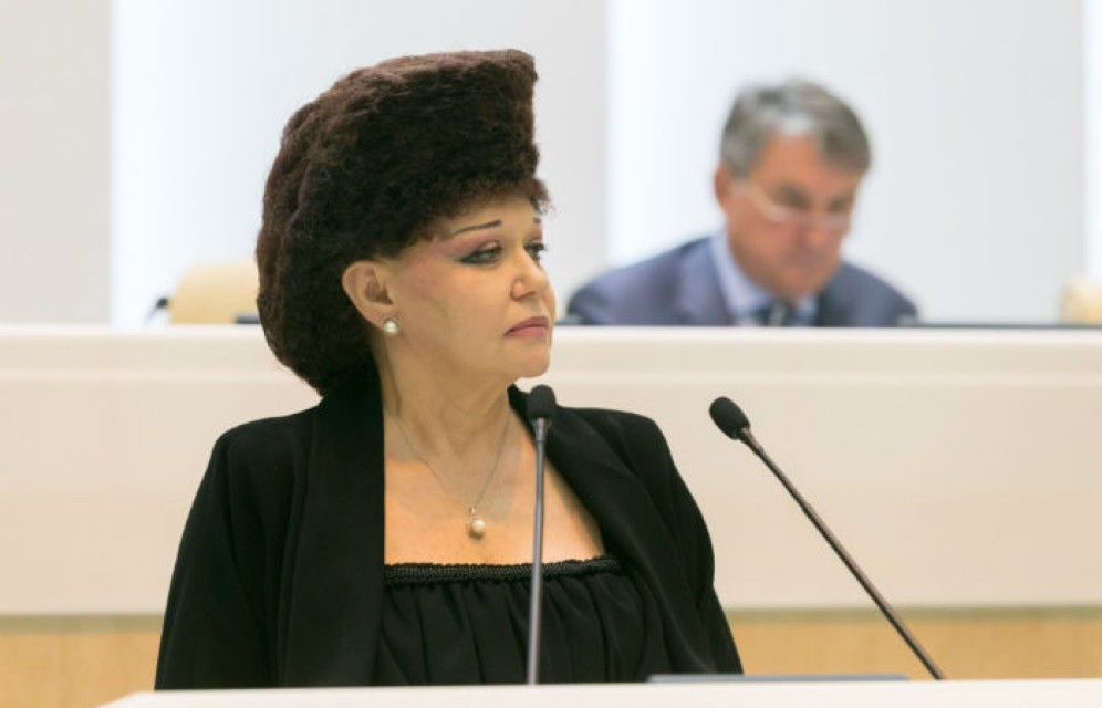 Экс-сенатор Петренко призвала наказать хакасского чиновника за избиение журналиста