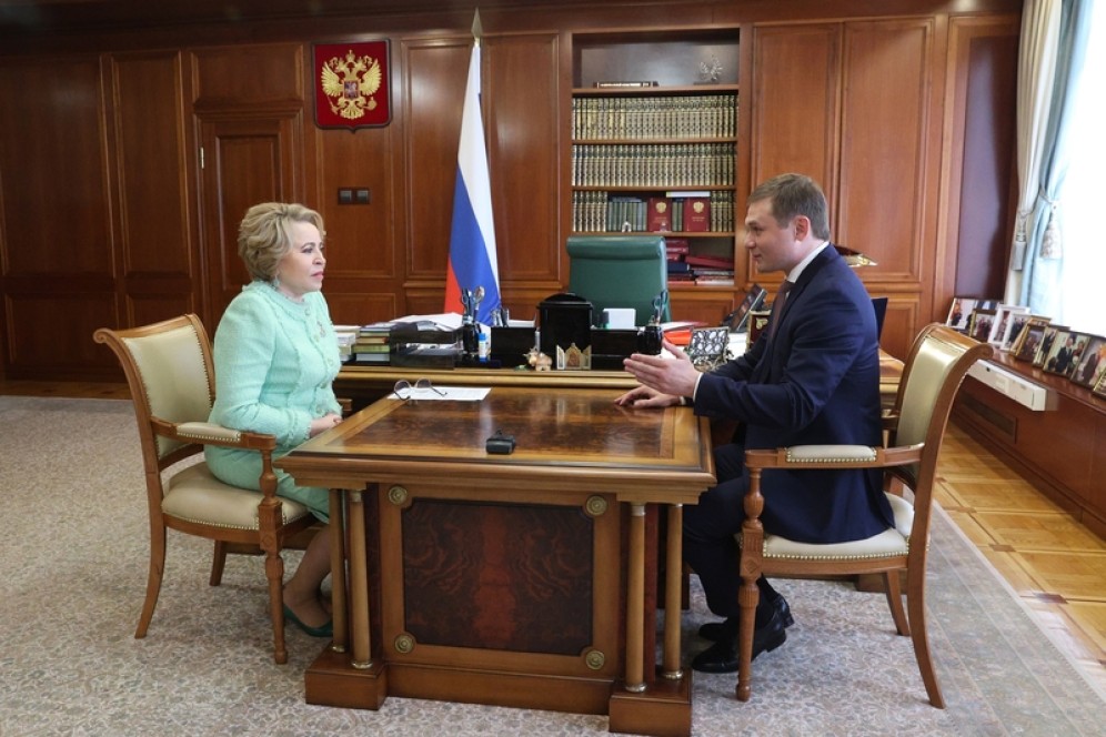 Глава Хакасии поблагодарил Валентину Матвиенко за поддержку региона