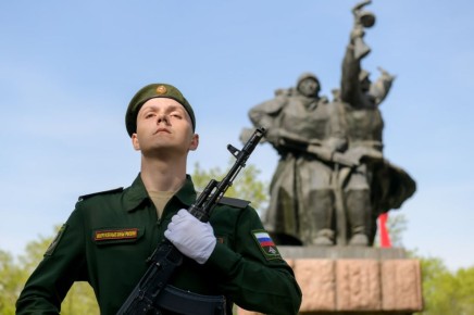 До 650 тысяч рублей увеличена в Хакасии региональная денежная выплата контрактникам