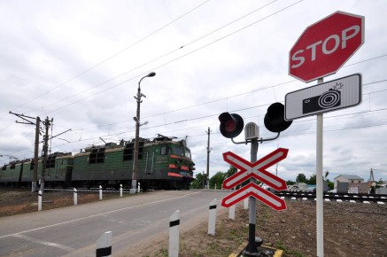 ДТП на станции Ташеба в Хакасии: мотоцикл выехал на пути перед приближающимся поездом