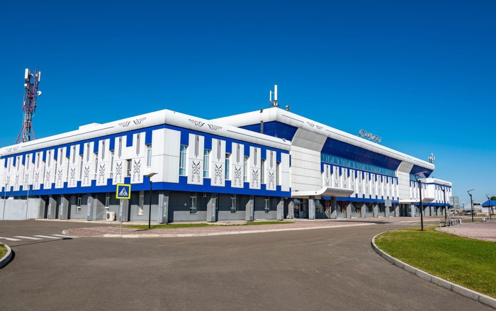 В аэропорту Абакана модернизируют взлетно-посадочную полосу