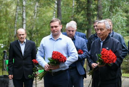 В Хакасии вспоминают погибших в аварии на СШ ГЭС