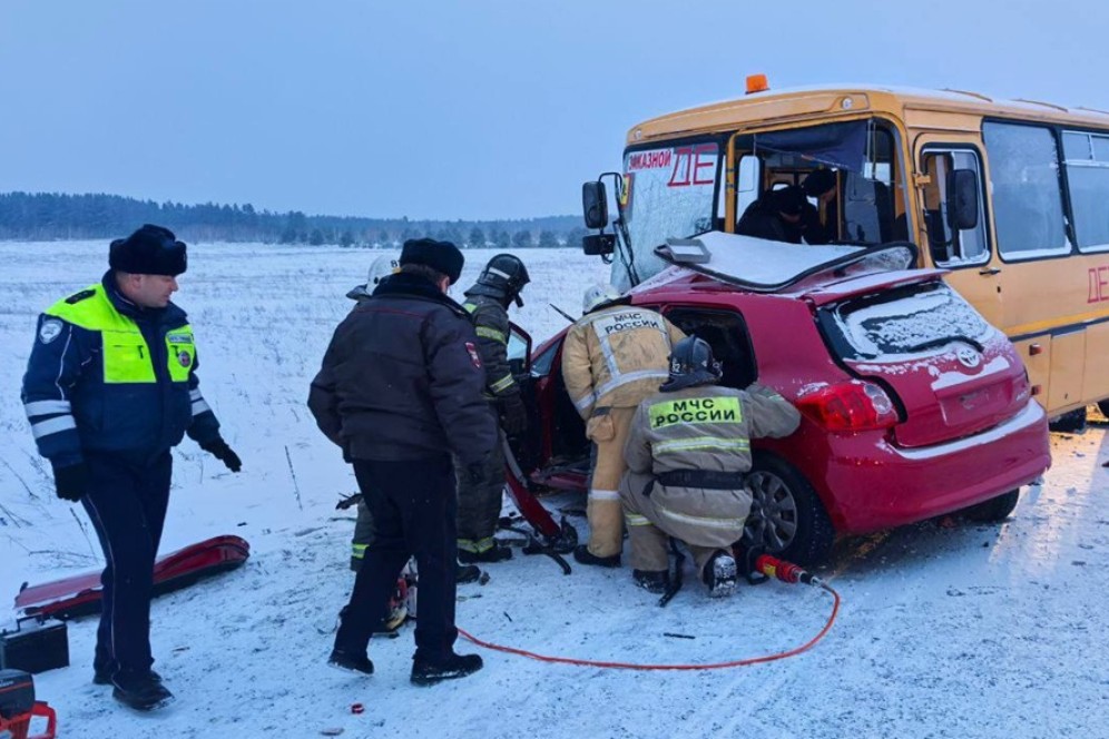 Жителя Хакасии задержали по подозрению в смертельном ДТП со школьным автобусом на юге Красноярского края