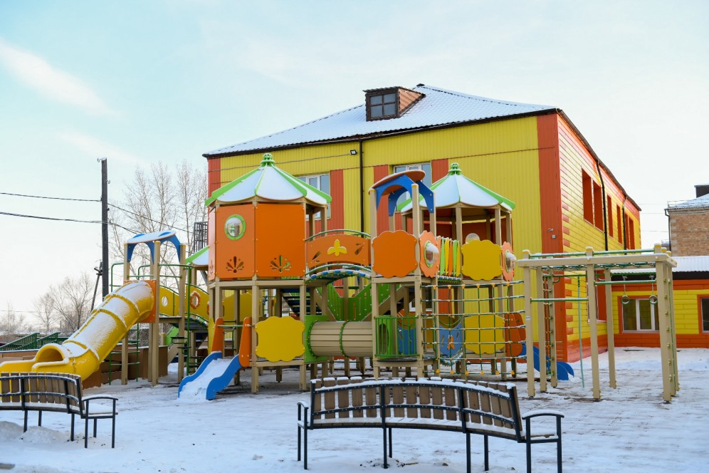 Глава Хакасии открыл в Бограде после капитального ремонта детский сад «Солнышко»