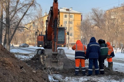 Центр Черногорска в мороз остался без холодной воды