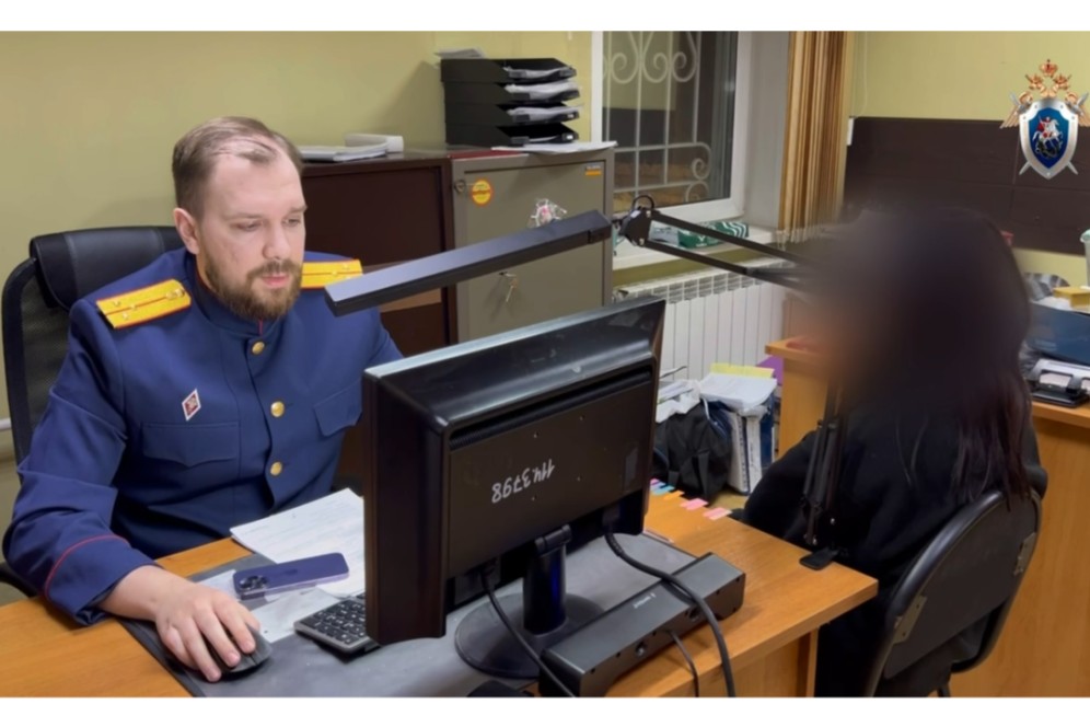 В Красноярске задержана жительница Сургута по делу о мошенничестве с похищением денег подростка