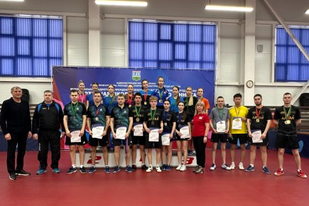 Спортсмены Хакасии взяли серебро и золото на чемпионате СФО по настольному теннису