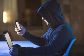 "Ты знал ее, она погибла": саяногорец чуть не потерял 40 тыс. рублей из-за своего любопытства