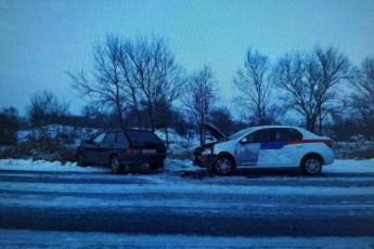 В Усть-Абакане водитель ВАЗ не справился с управлением, пострадала пассажирка