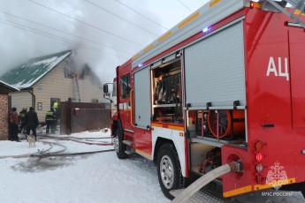 Из-за перекала печи загорелся дом в Усть-Абаканском районе — МЧС