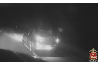 В Хакасии нетрезвый водитель без прав задержан после погони и стрельбы по колесам