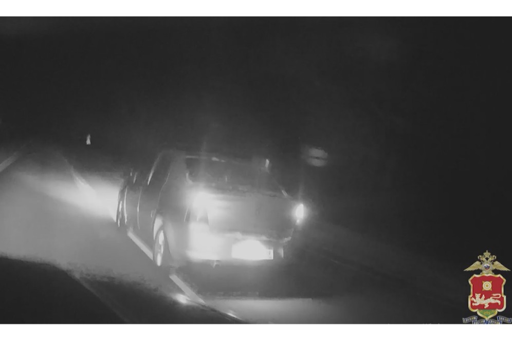 В Хакасии нетрезвый водитель без прав задержан после погони и стрельбы по колесам