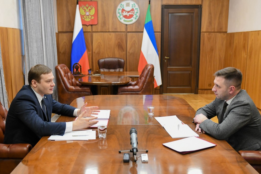 В Хакасии на закупках за год обеспечили экономию почти 1 млрд рублей