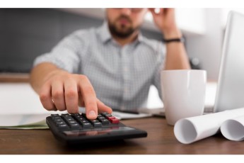 Директора саяногорской дорожно-строительной компании обвиняют в уклонении от уплаты налогов на 26 млн руб.