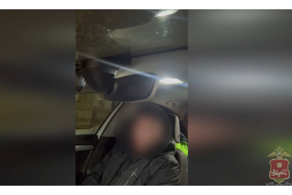 В Абакане лишили прав пьяного водителя "Toyota Camry" из соседнего региона