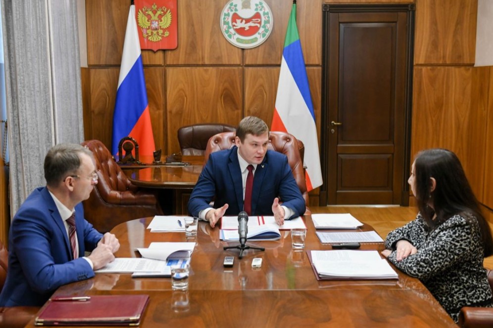 Цифровизация Хакасии: 77% жителей используют Госуслуги, сельчане подключены к интернету на 97%