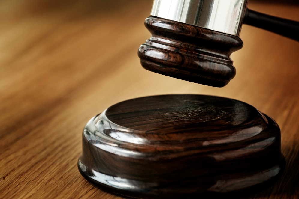 За нападение на инспекторов ГИБДД житель Алтайского района получил год принудительных работ