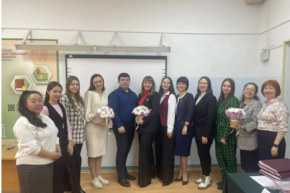 Хакасский госуниверситет выпустил первых управленцев в образовании