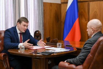 Глава Хакасии и спикер парламента обсудили итоги года и приоритеты