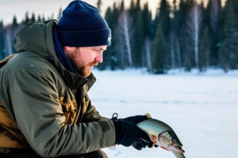 В Хакасии напомнили о правилах безопасной зимней рыбалки