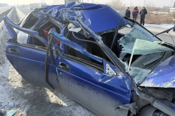 На трассе "Енисей" в Хакасии "Priora" не поделила дорогу с МАЗом