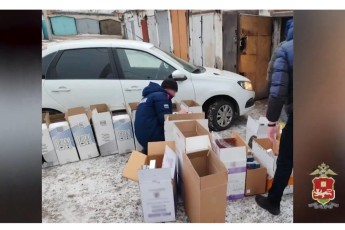 Полиция Хакасии изъяла более 9 тыс. пачек фальшивых сигарет у торгового представителя