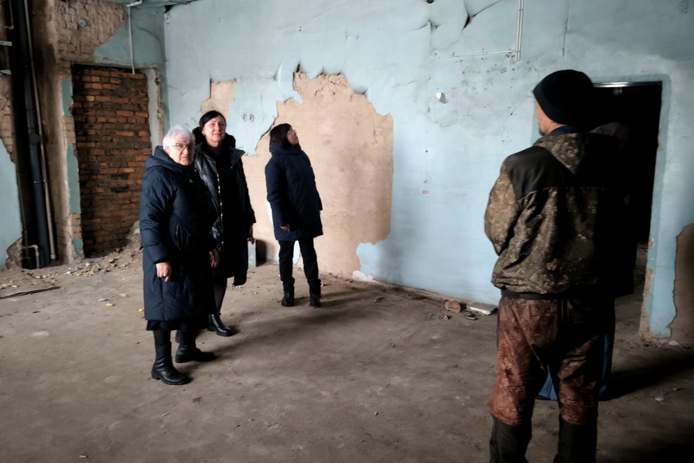 В Черногорске по нацпроекту «Семья» ремонтируют помещение для детской библиотеки