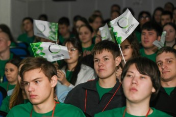 Глава Хакасии Коновалов дал старт соревнованиям «Профессионалы-2026»