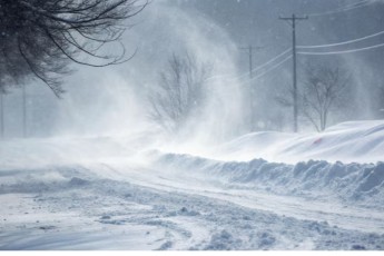 Штормовое предупреждение в Хакасии: порывы ветра до 30 м/с в горах