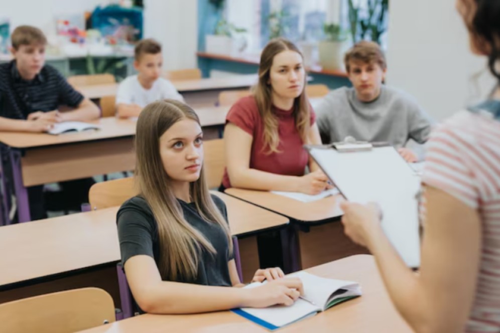 В Хакасии восемь тысяч девятиклассников сдают итоговое собеседование по русскому языку