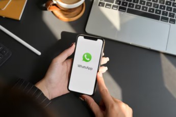 Песков назвал условия разблокировки WhatsApp