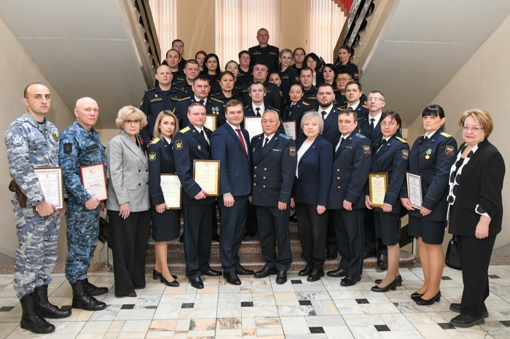 В Хакасии отметили роль судебных приставов в защите прав граждан