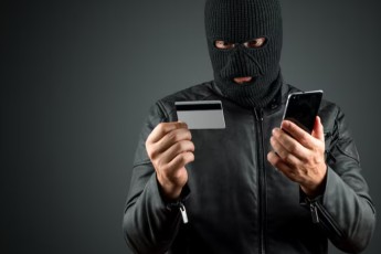 Семья погибшего участника СВО в Дудинке лишилась 8,5 млн руб. из-за телефонных мошенников